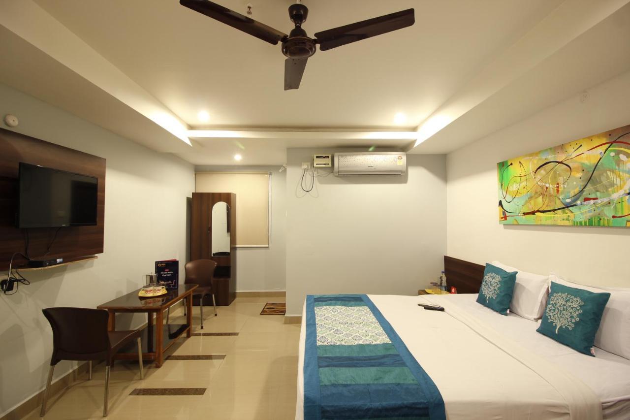 Hotel Mango Leaves Hyderabad Exterior photo