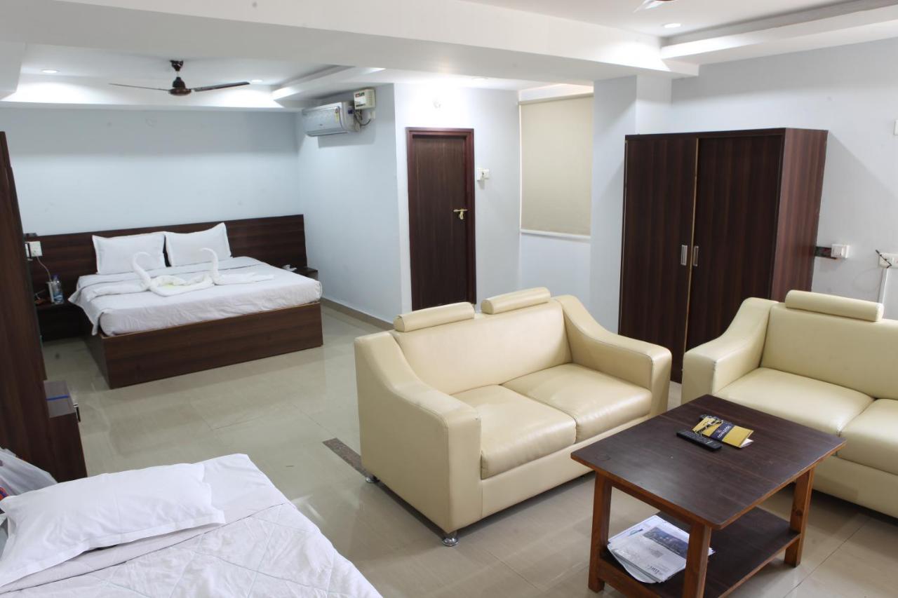 Hotel Mango Leaves Hyderabad Exterior photo